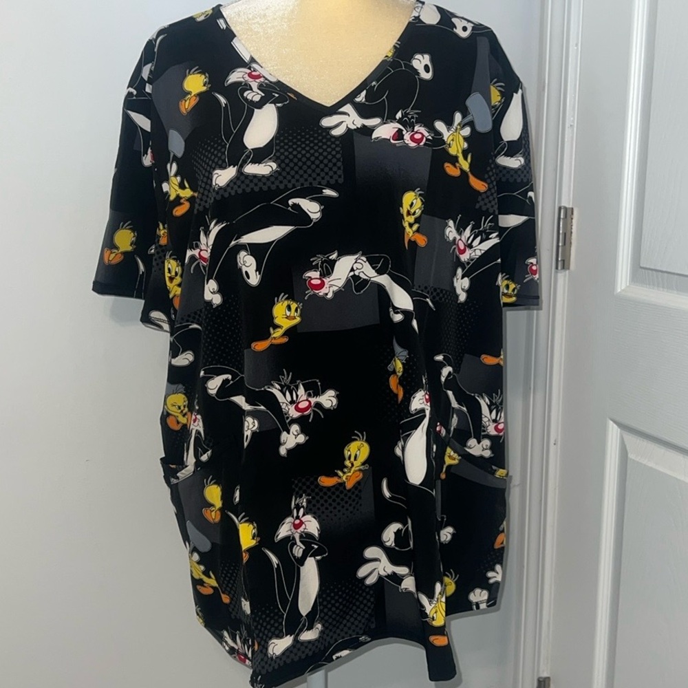 Looney Tunes Tweety Bird Sylvester Short Sleeve Scrub Top Size 3XL